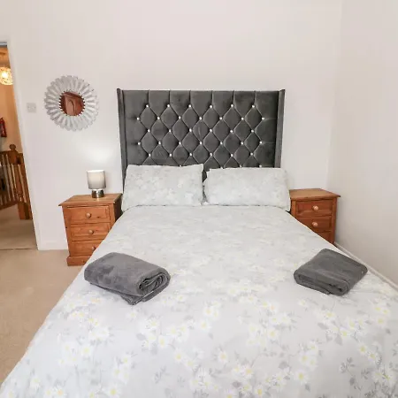 5 Westwood Road * Scarborough